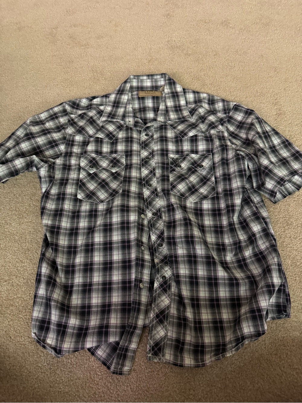 Wrangler Black and White Plaid Short-Sleeve Button-Down Shirt